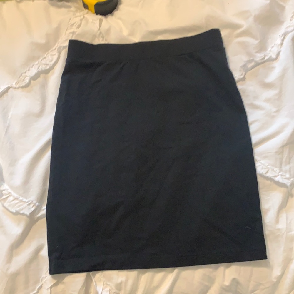 Forever 21 Black Tight Pencil Skirt